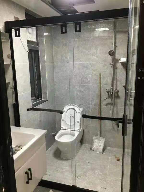 淋浴房隔斷